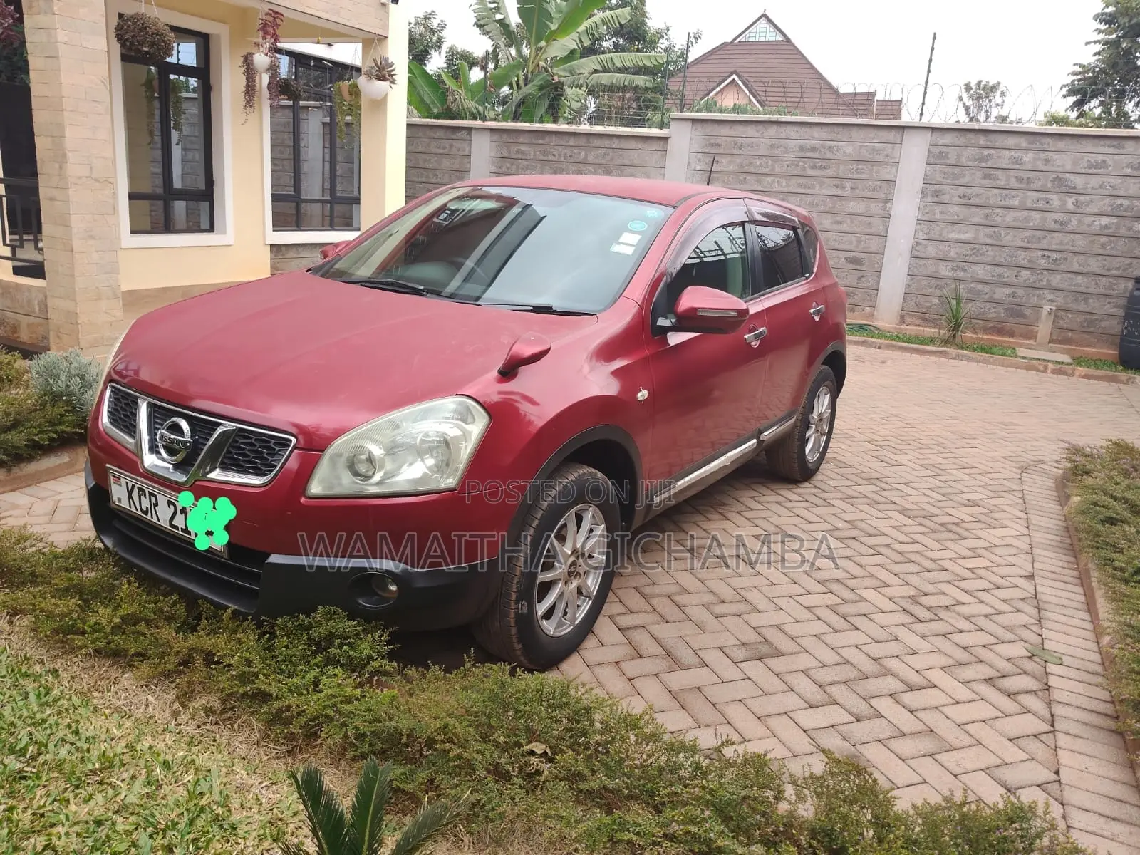 Nissan Dualis 2011 Red