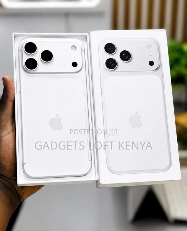 New Apple iPhone 17 Pro Max 256 GB Silver