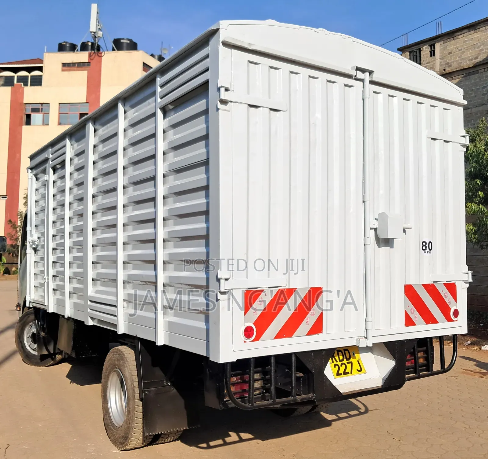 Isuzu NQR Truck