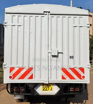 Isuzu NQR Truck