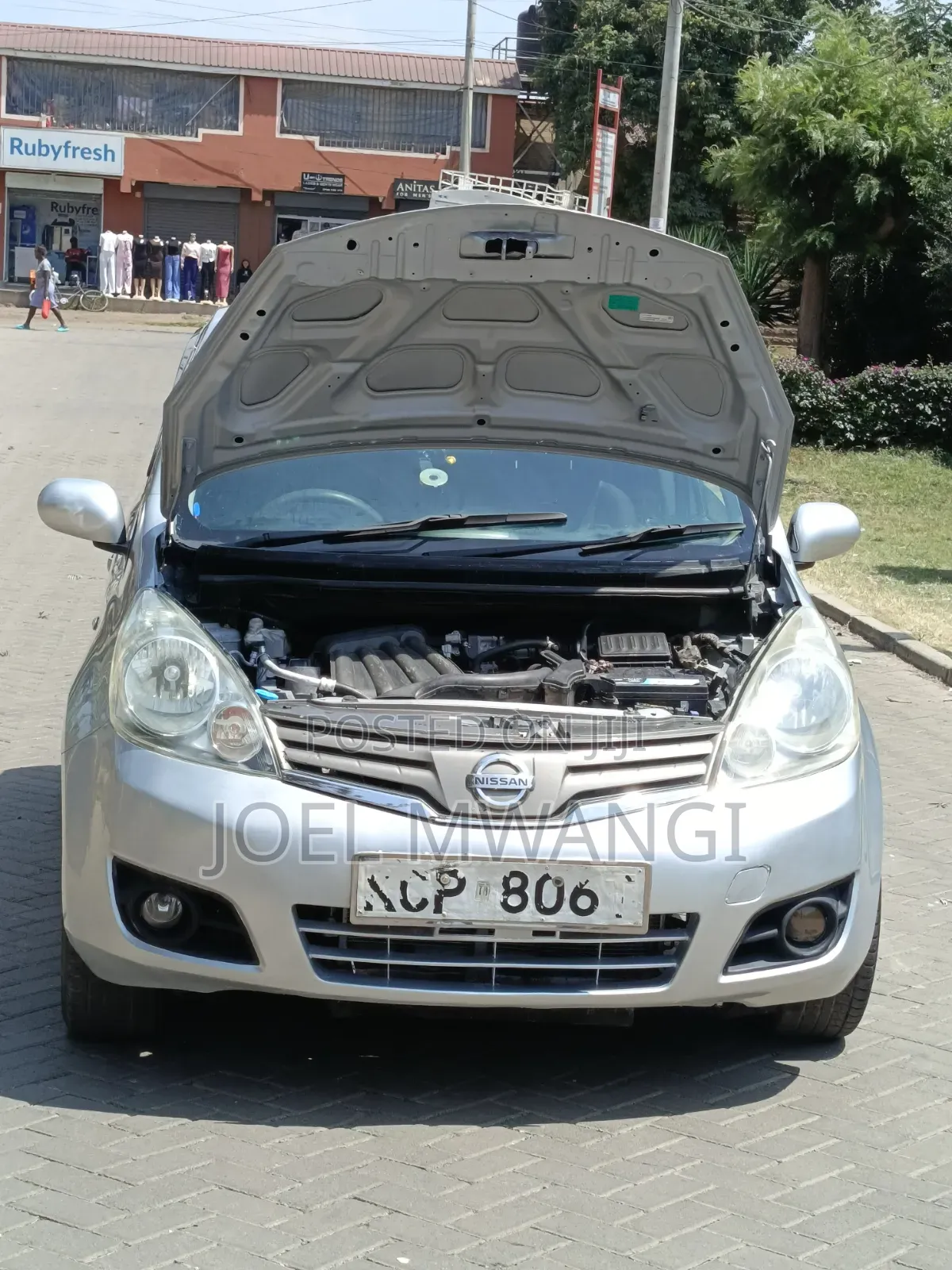 Nissan Note 2010 Silver