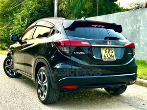Honda Vezel 2018 Black