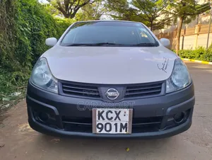 Nissan Advan 2012 White