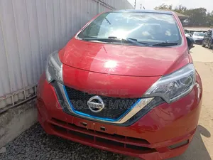 Nissan Note 2019 Red