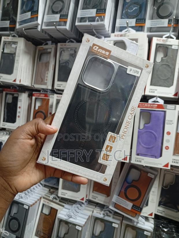 iPhone 15 Pro Max Wireless Charging Case - thumbnail 2