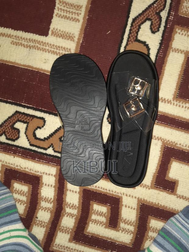 Stylish Ladies Flat Shoes - thumbnail 3