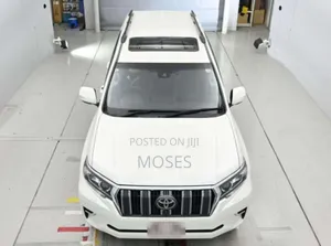 Toyota Land Cruiser Prado 2021 White