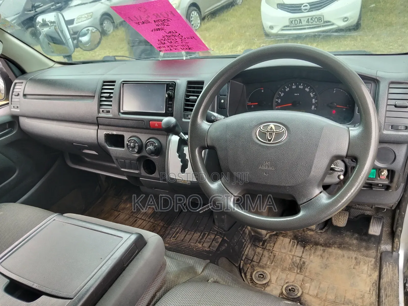 Toyota HiAce 2016 Silver
