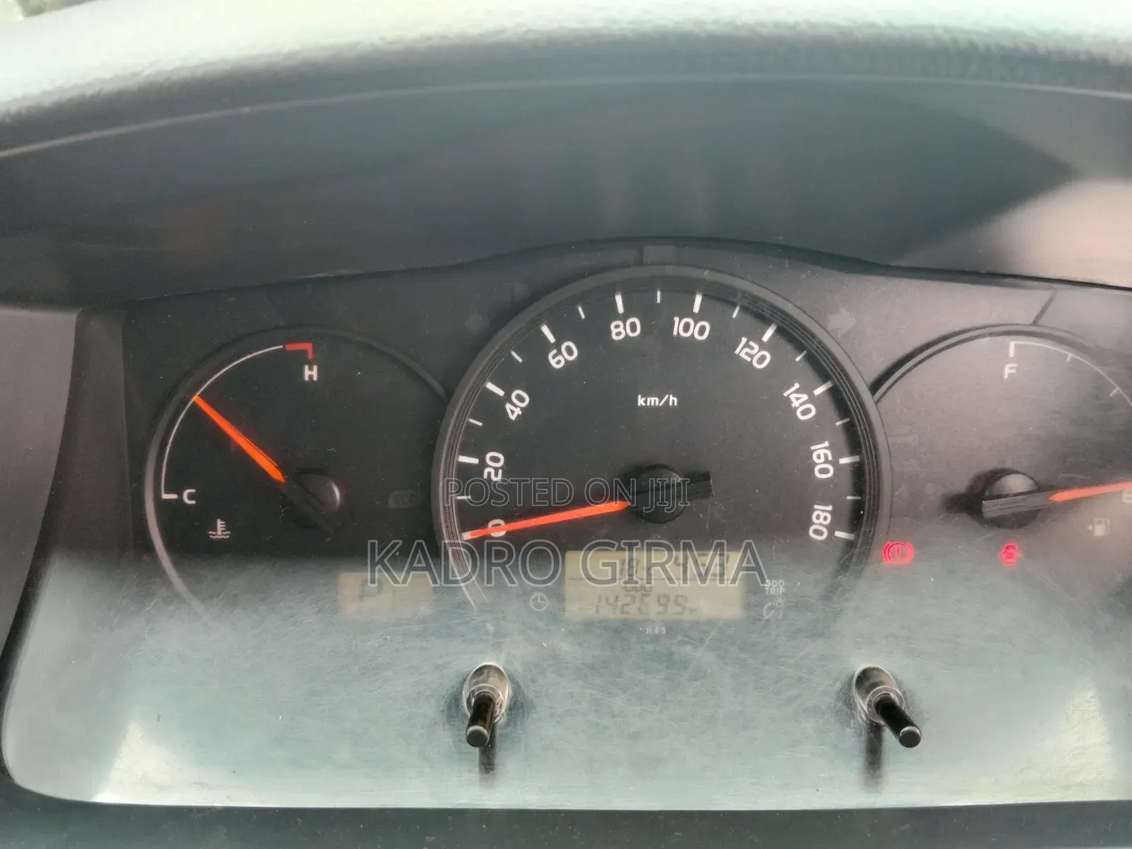 Toyota HiAce 2016 Silver