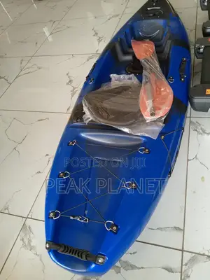 Single Person Kayak – Lightweight Easy to Paddle