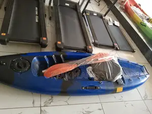 Single Person Kayak – Lightweight Easy to Paddle