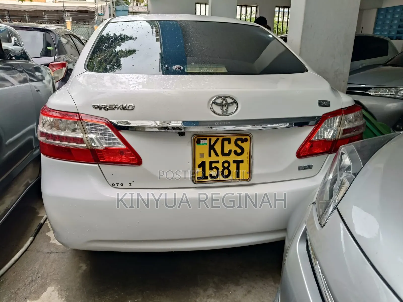 Toyota Premio 2011 White
