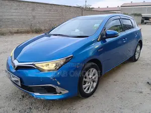 Toyota Auris 2016 Blue
