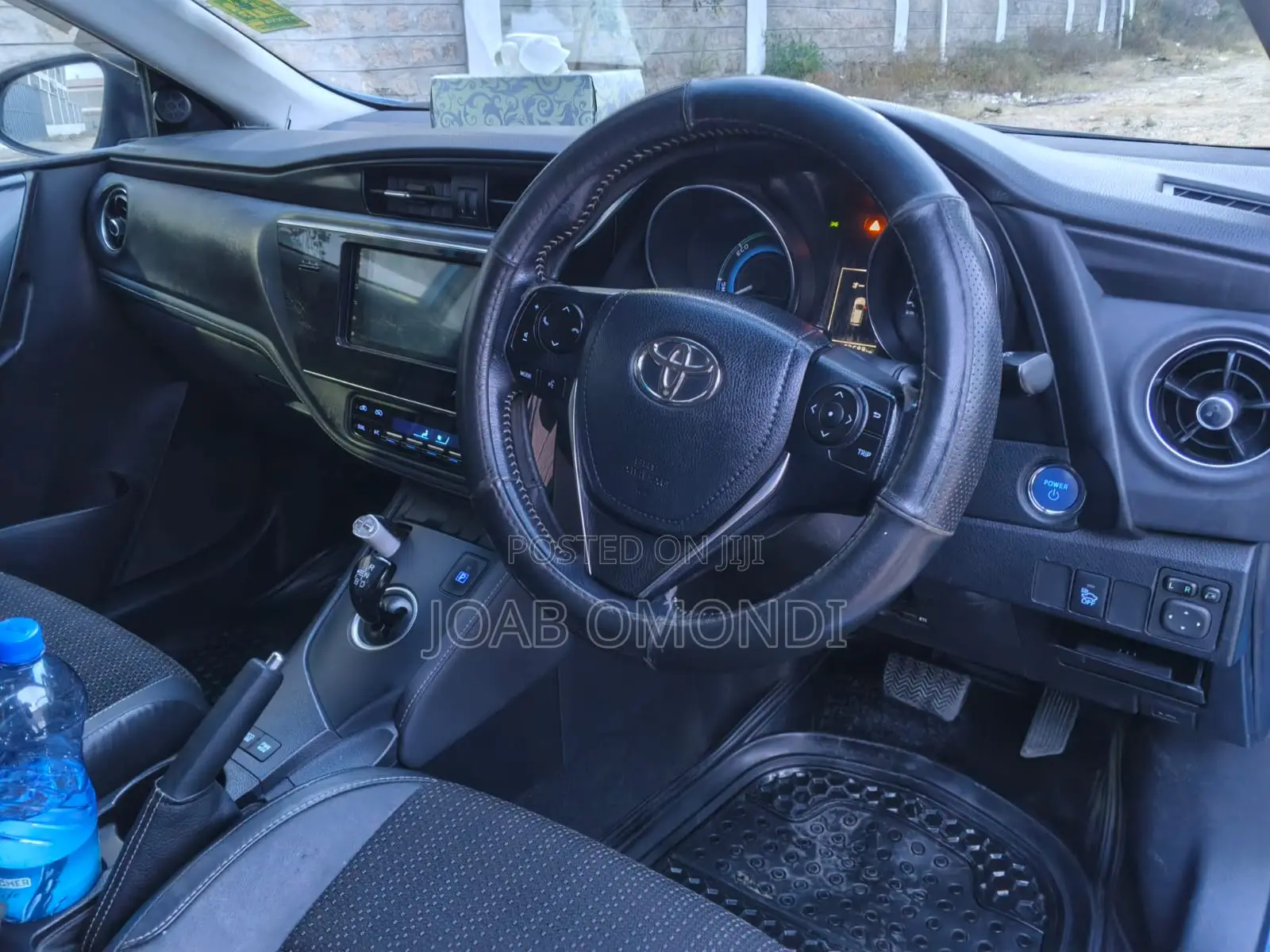 Toyota Auris 2016 Blue