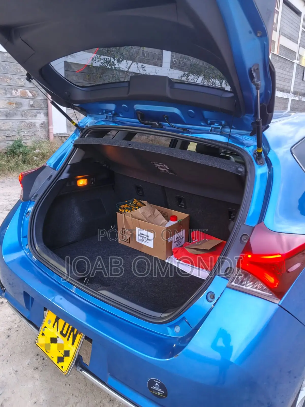 Toyota Auris 2016 Blue