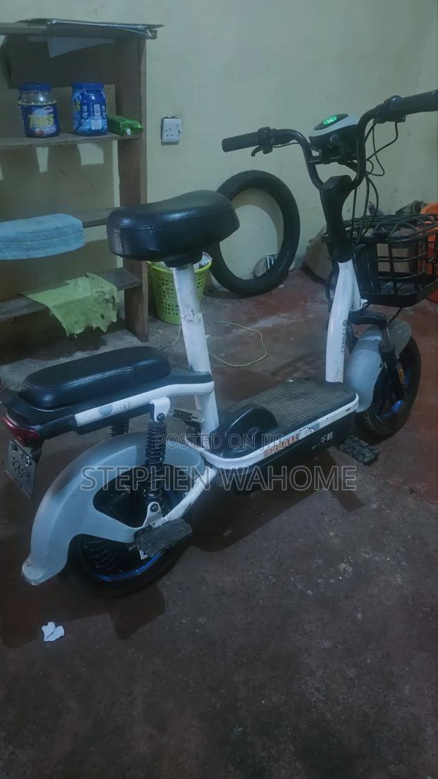 Motorcycle 2025 Black - thumbnail 4