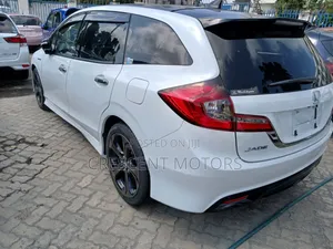 Honda Jade 2019 Pearl