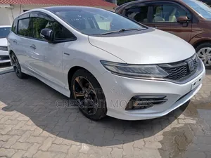 Honda Jade 2019 Pearl