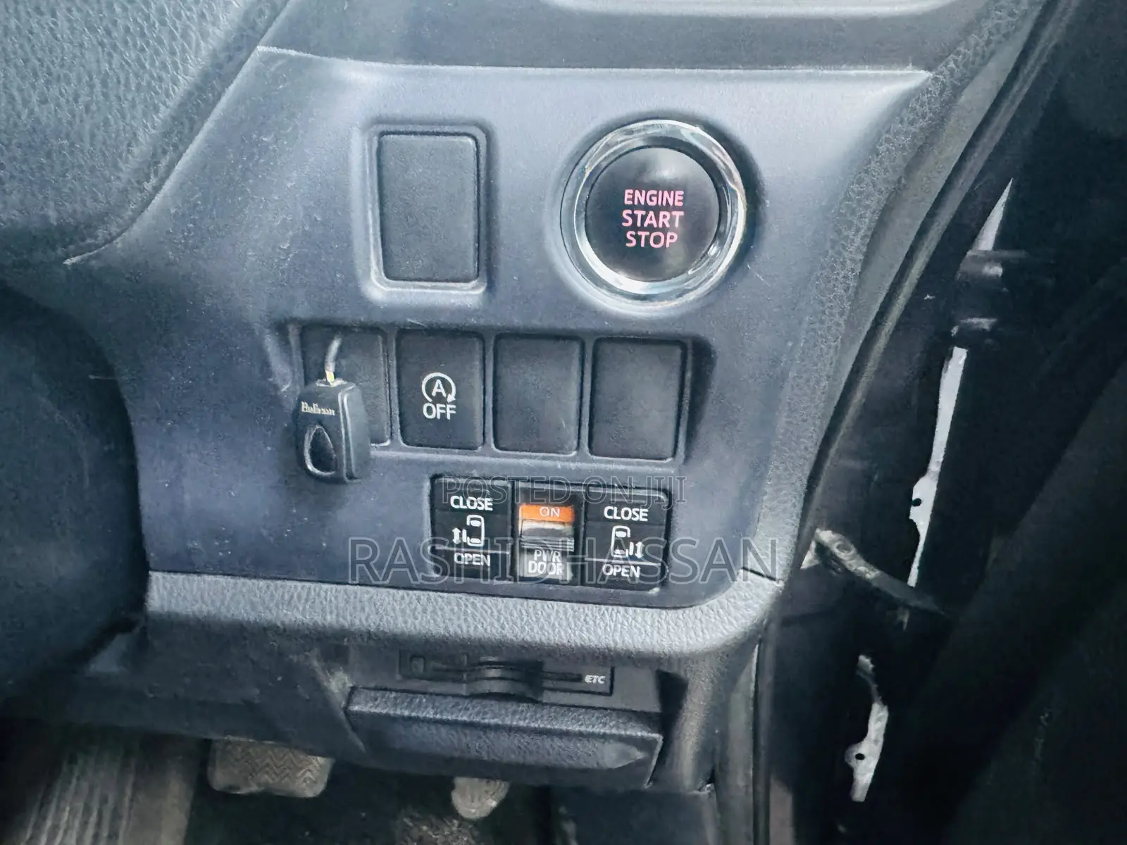 Toyota Noah 2014 Blue