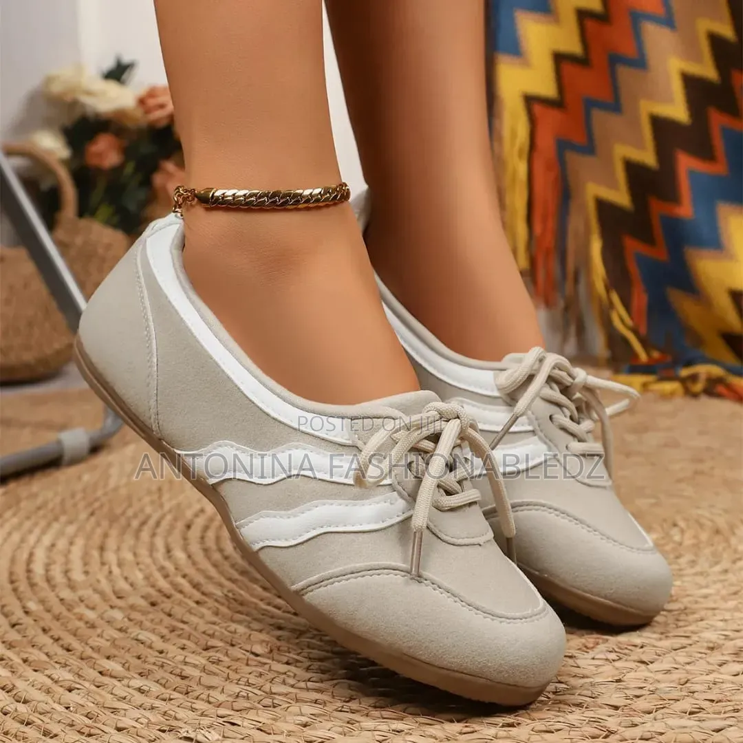 Ladies Comfortable Flat Shoes Very Unique