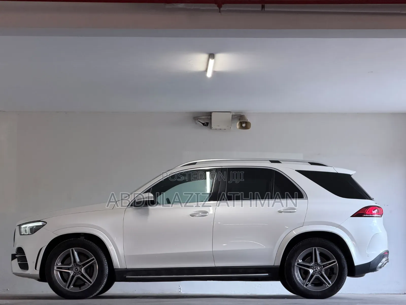 Mercedes-Benz GLE-Class GLE 300d 4MATIC 2019 White