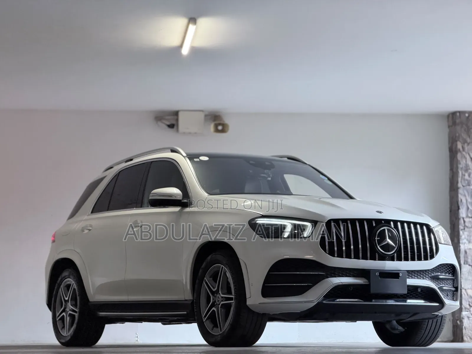 Mercedes-Benz GLE-Class GLE 300d 4MATIC 2019 White