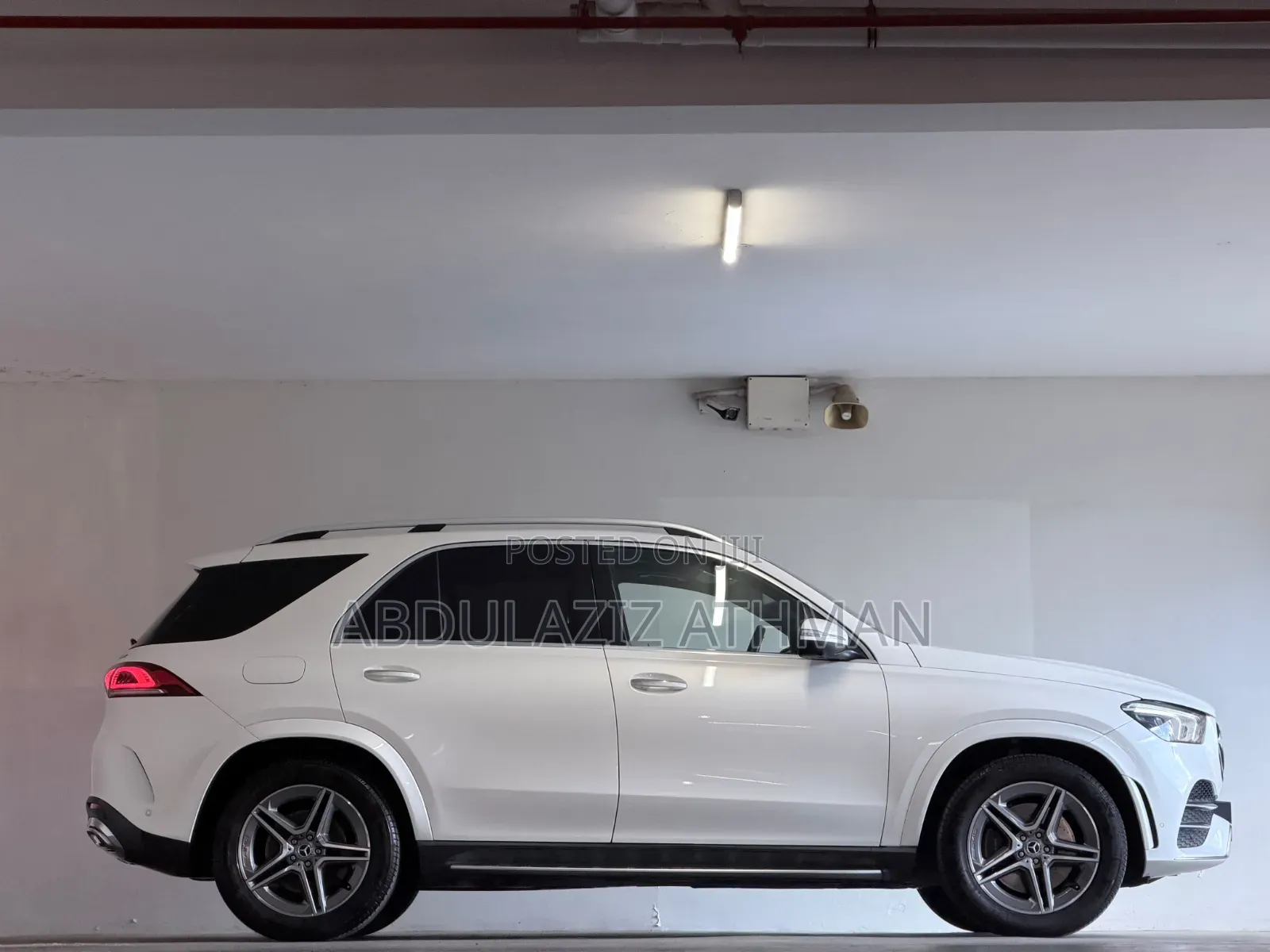 Mercedes-Benz GLE-Class GLE 300d 4MATIC 2019 White