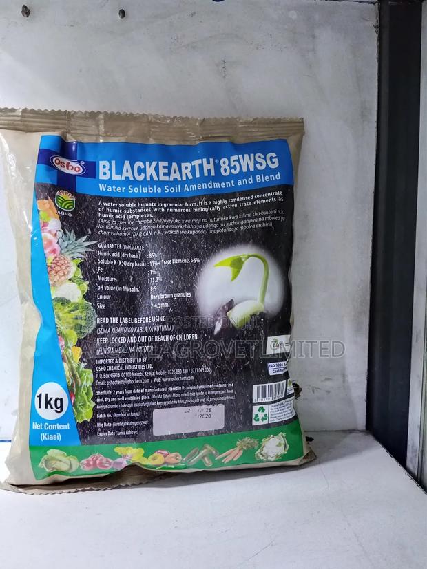 Blackearth 85wsg Water Soil Amendment and Blend 1kg - thumbnail 4
