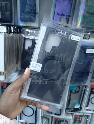 Samsung Galaxy S22 Ultra Black Faux Leather Texture Casing