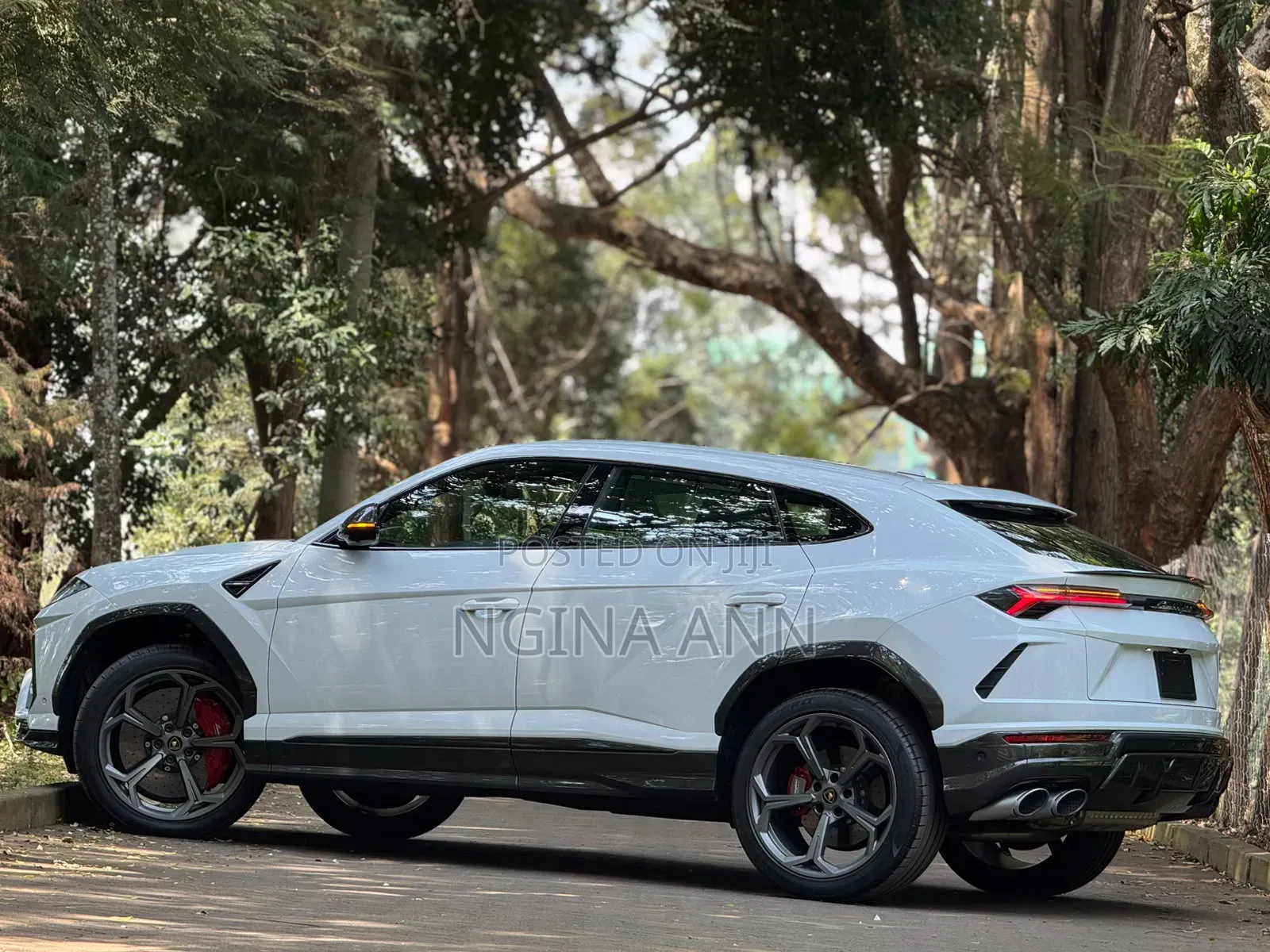 Lamborghini Urus Base 4dr AWD 2020 White