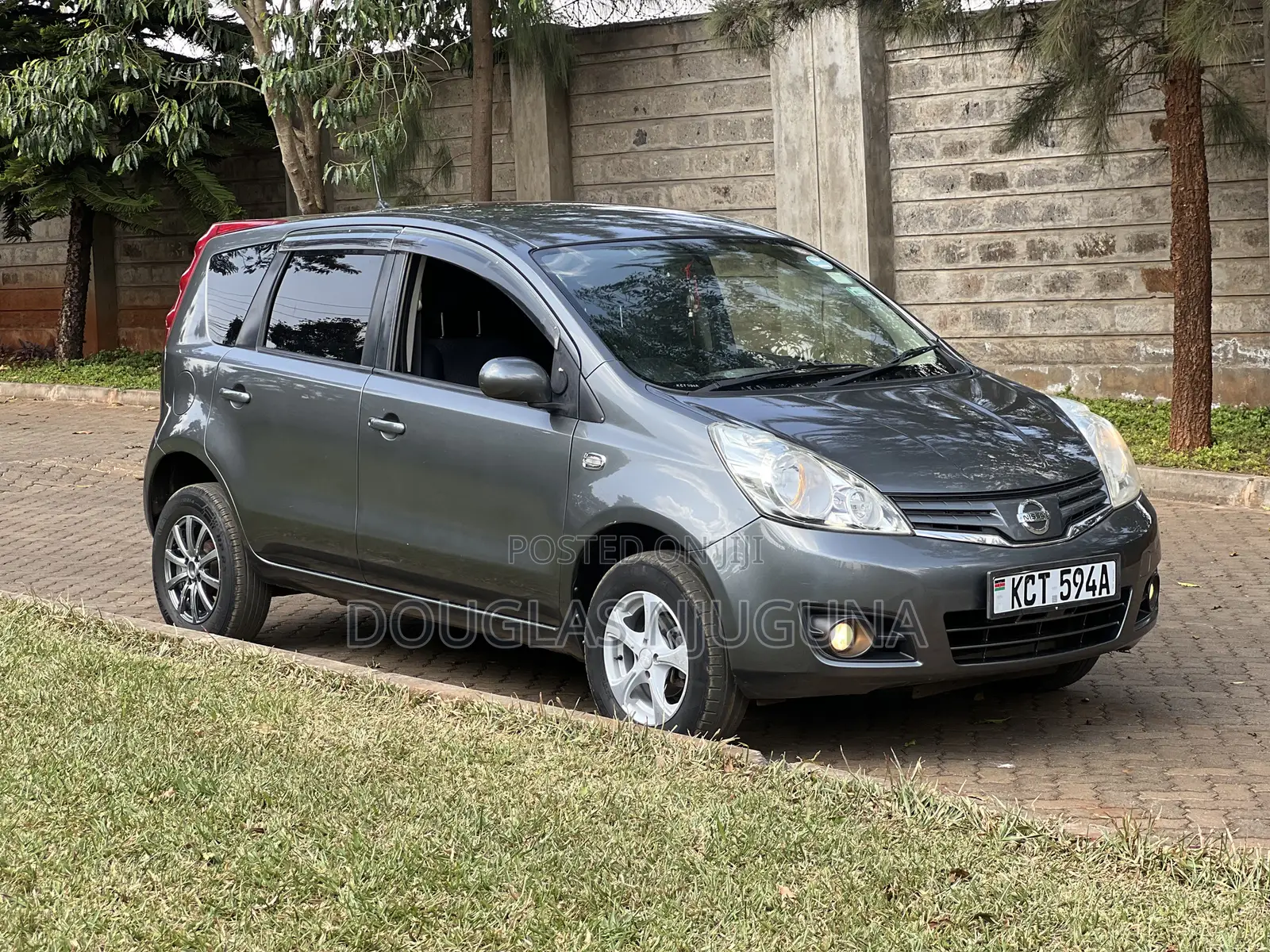 Nissan Note 2011 Gray