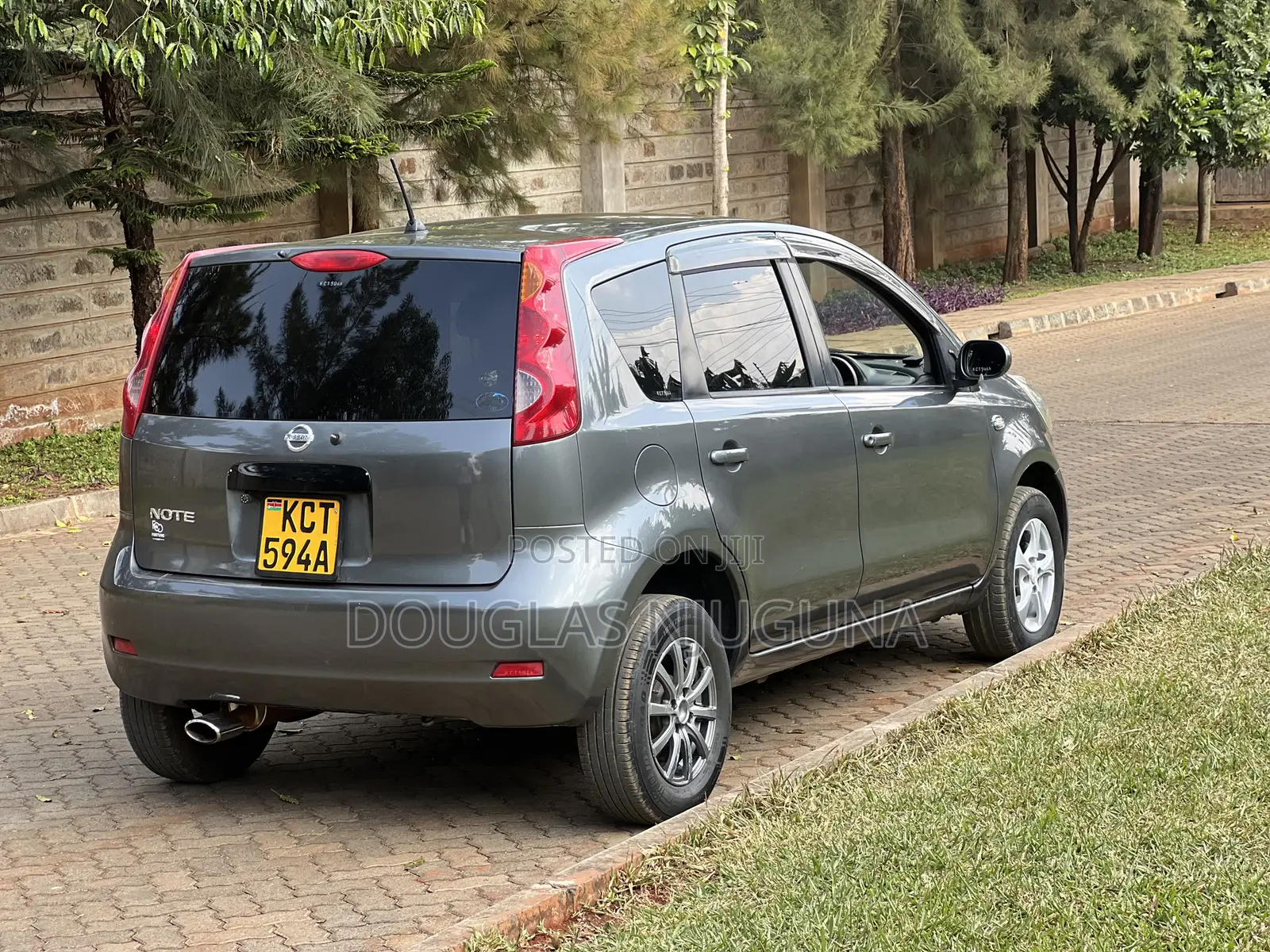 Nissan Note 2011 Gray