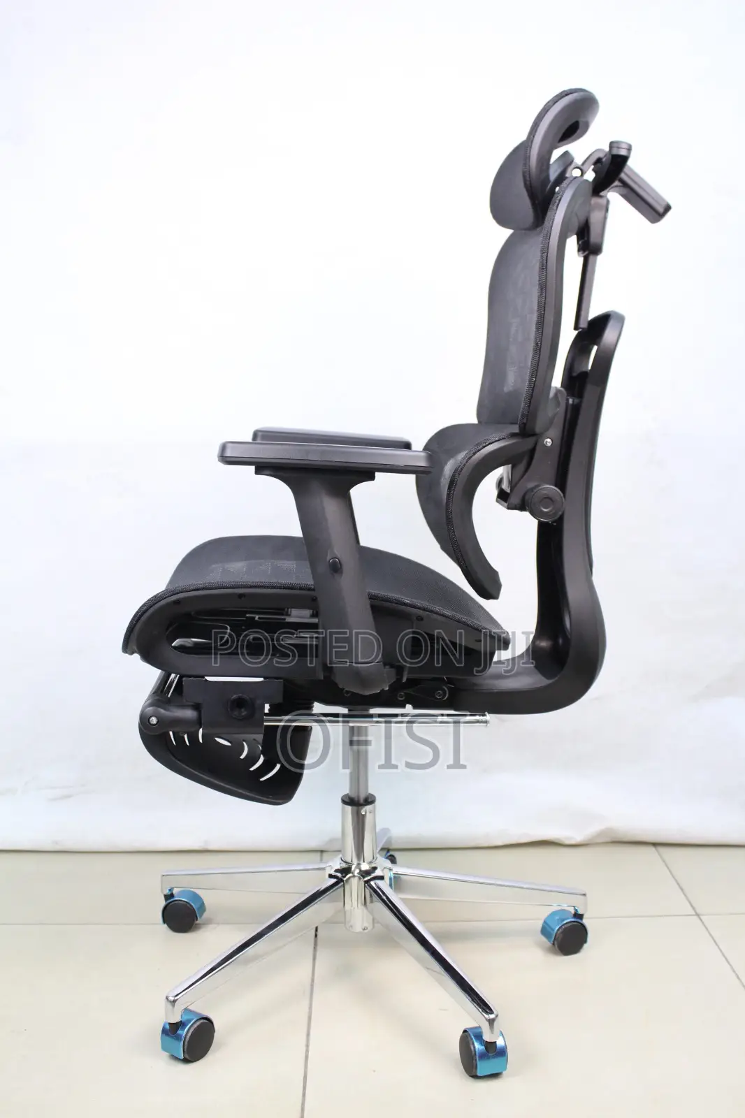 Full Mesh Orthopedic Office Seat