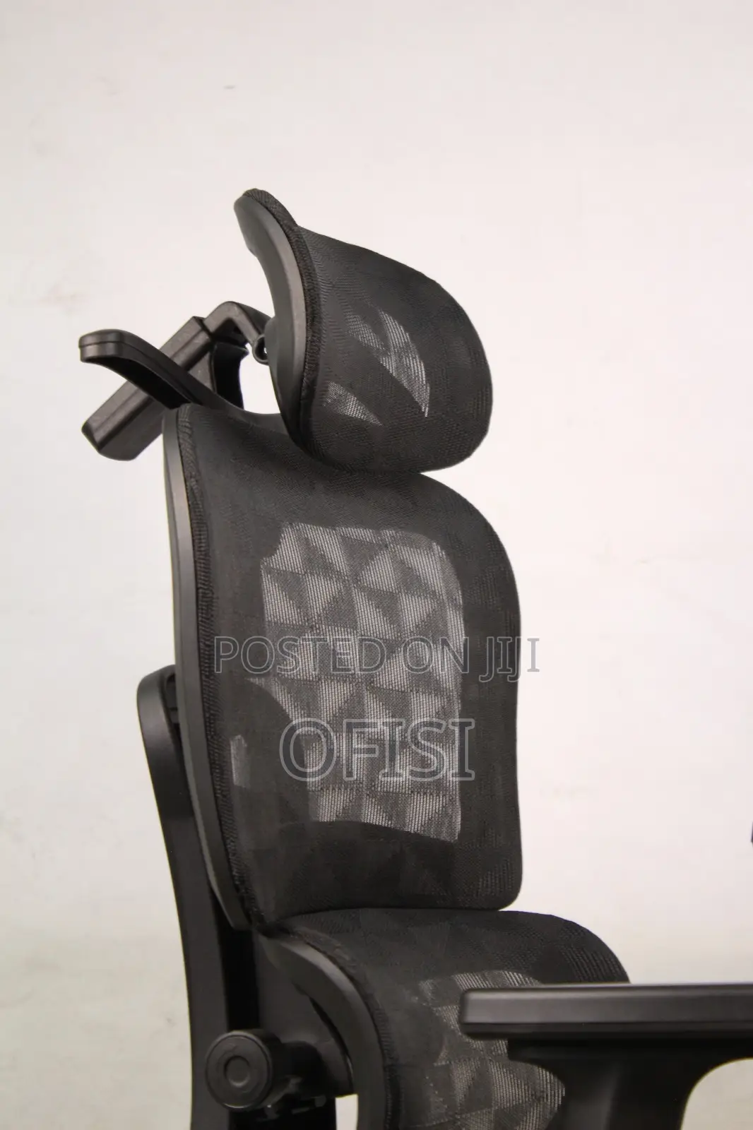 Full Mesh Orthopedic Office Seat