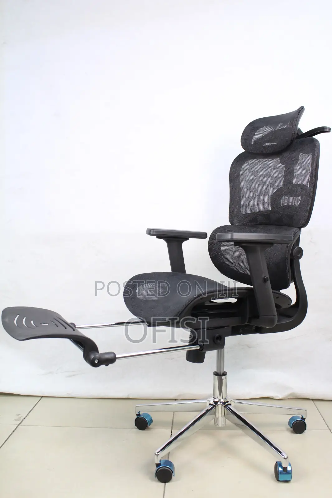 Full Mesh Orthopedic Office Seat
