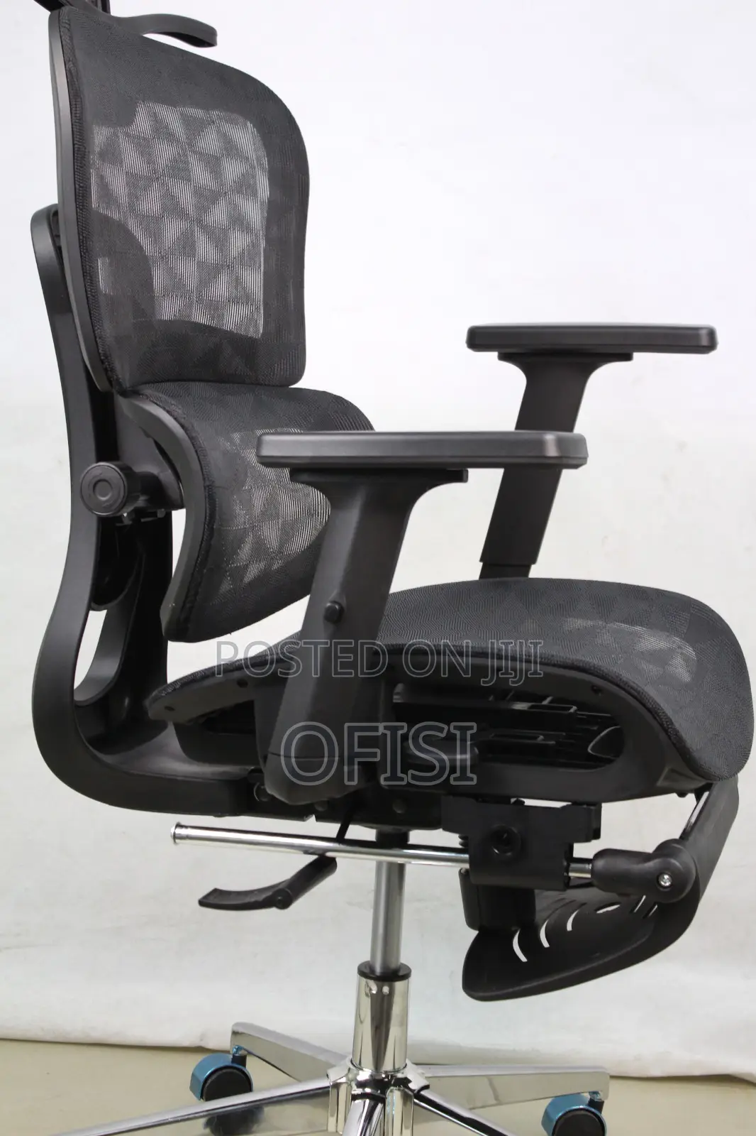 Full Mesh Orthopedic Office Seat