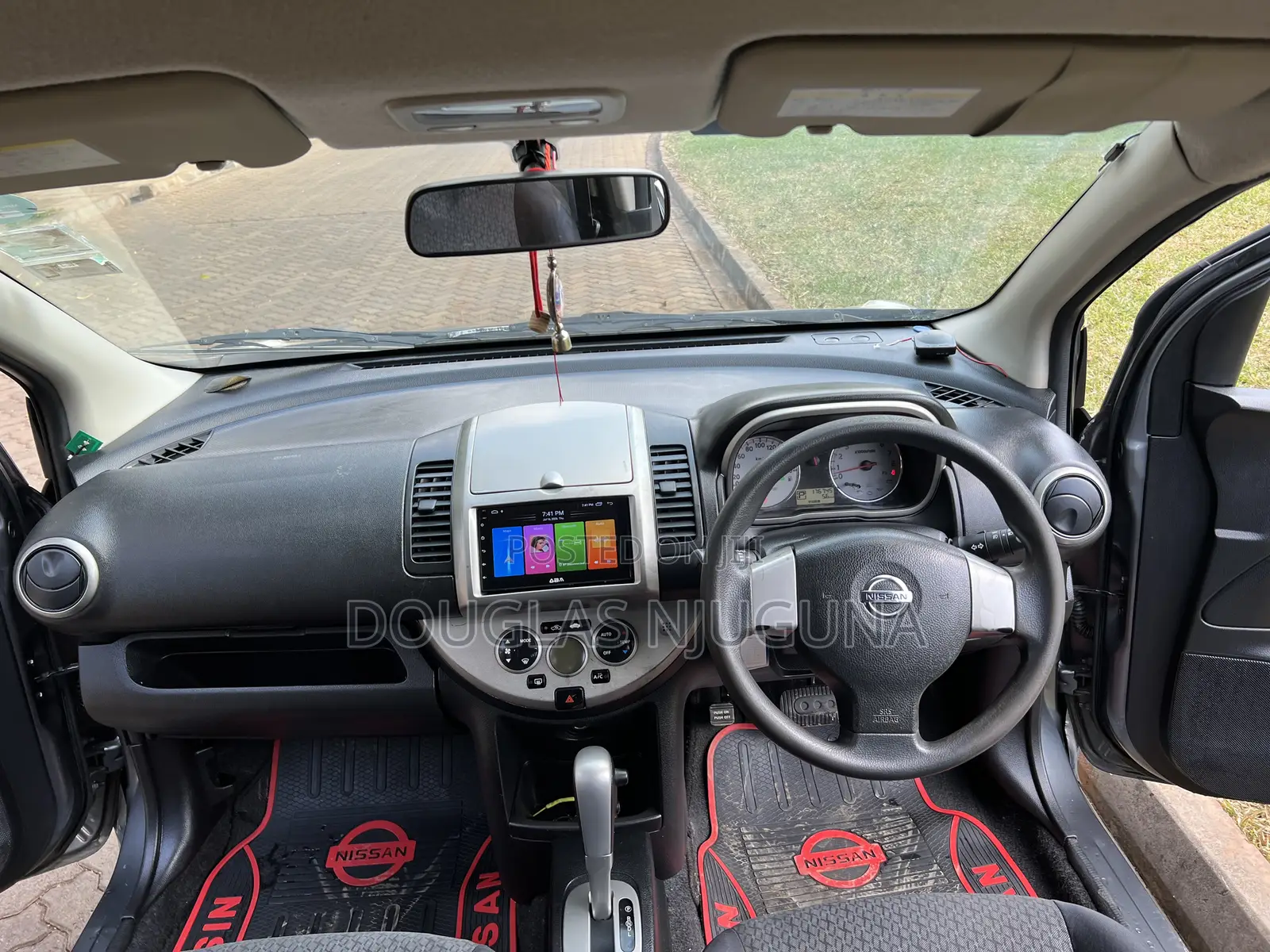 Nissan Note 2011 Gray