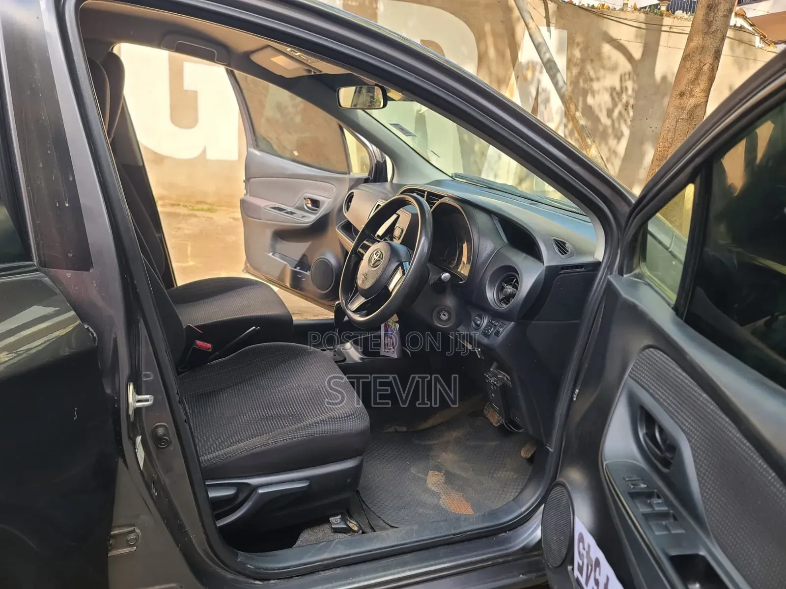 Toyota Vitz 2017 Gray