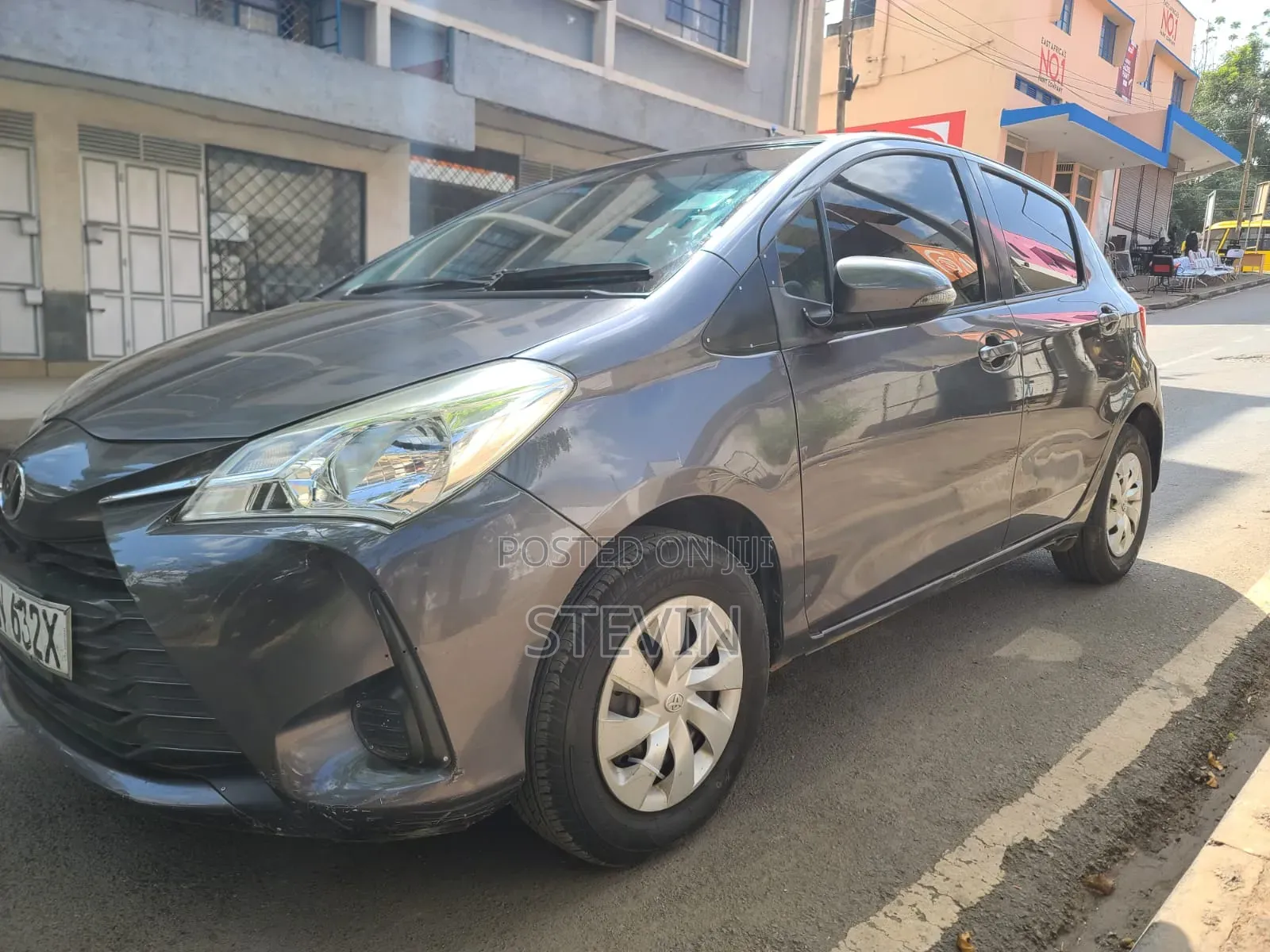 Toyota Vitz 2017 Gray