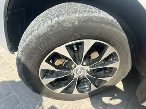 Toyota Corolla Fielder 2018 Silver