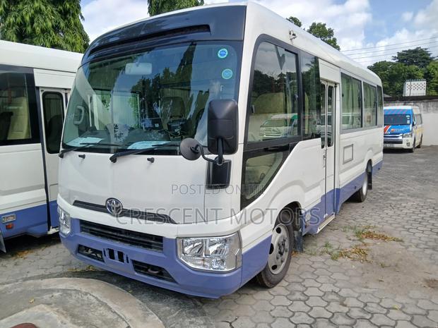 Toyota Coaster 2019 White - thumbnail 13