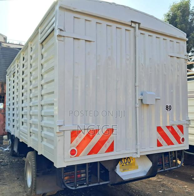 NQR Isuzu Truck - thumbnail 3
