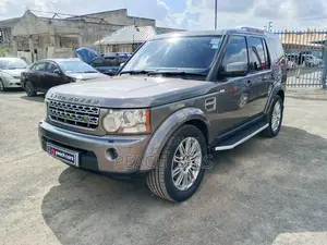 Land Rover Discovery 2010 Gray