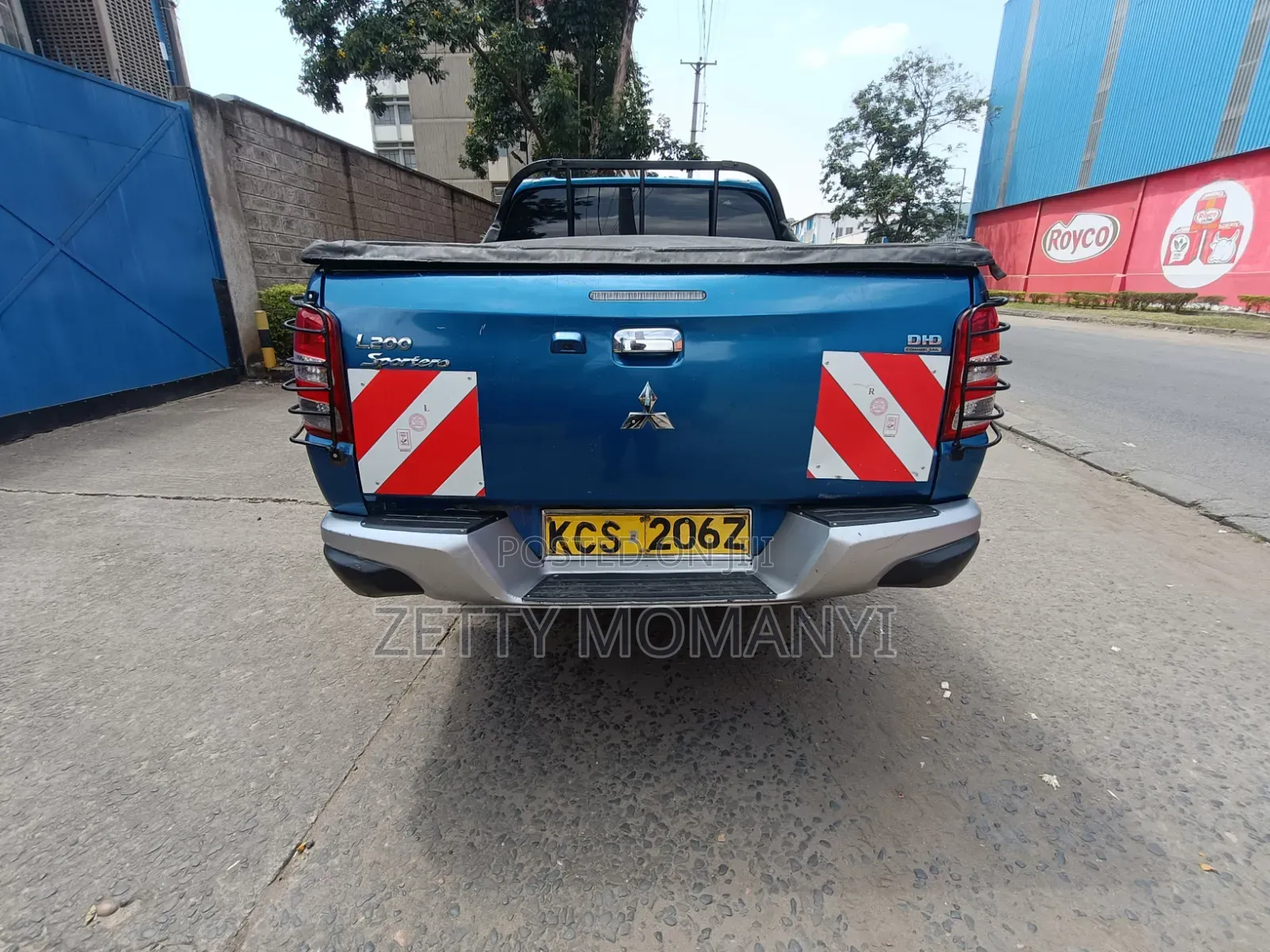 Mitsubishi L200 2018 Blue