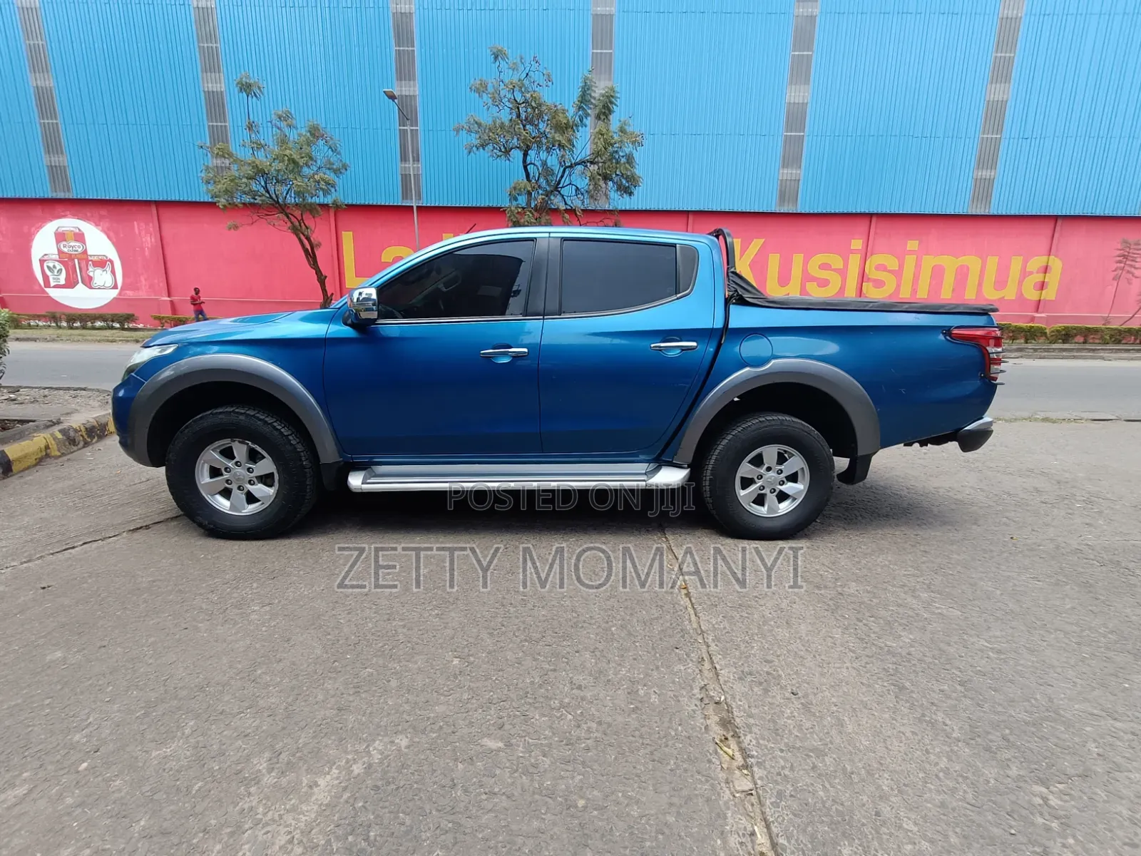Mitsubishi L200 2018 Blue