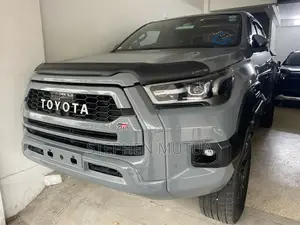 Toyota Hilux Revo Double Cab Deisel 2.4 AWD 2022 Gray