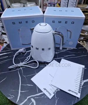 SMEG Premium Kettle
