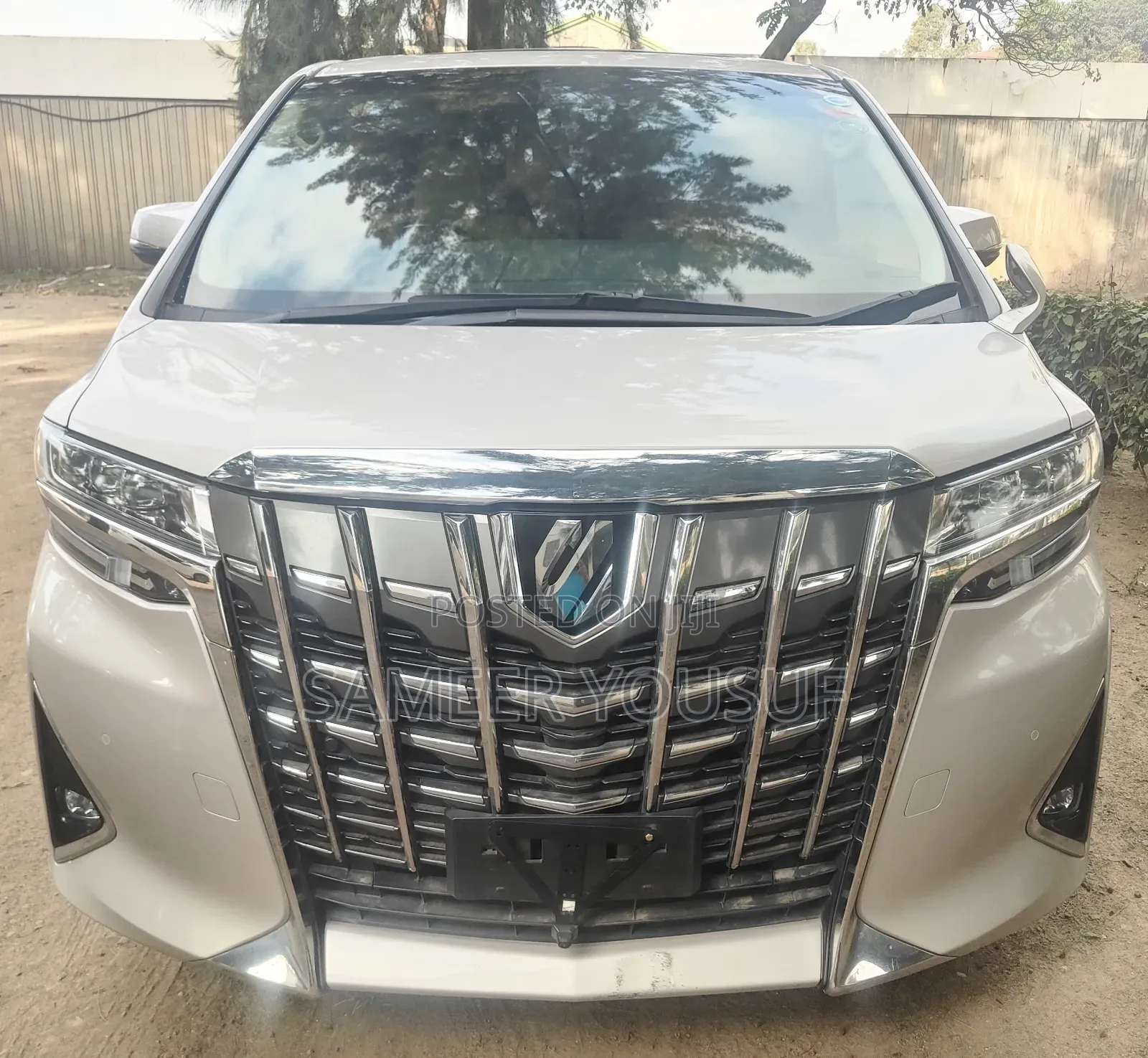 Toyota Alphard 2019 Silver