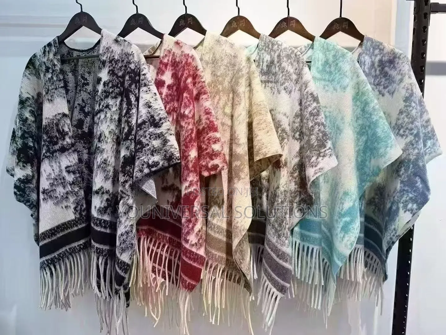Ladies Poncho Heavy Cashmere and Woolen