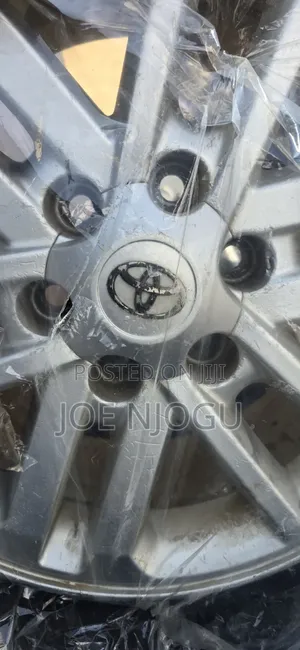 Toyota Hilux Rim Size 17